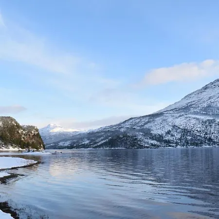 3 Bedroom Beautiful In Eikefjord