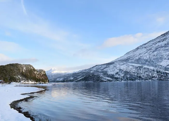 3 Bedroom Beautiful In Eikefjord