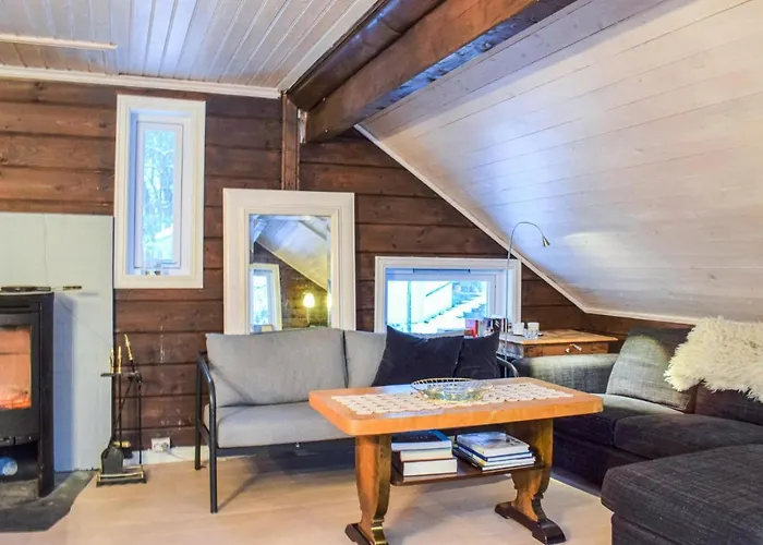 3 Bedroom Beautiful In Casa de Férias